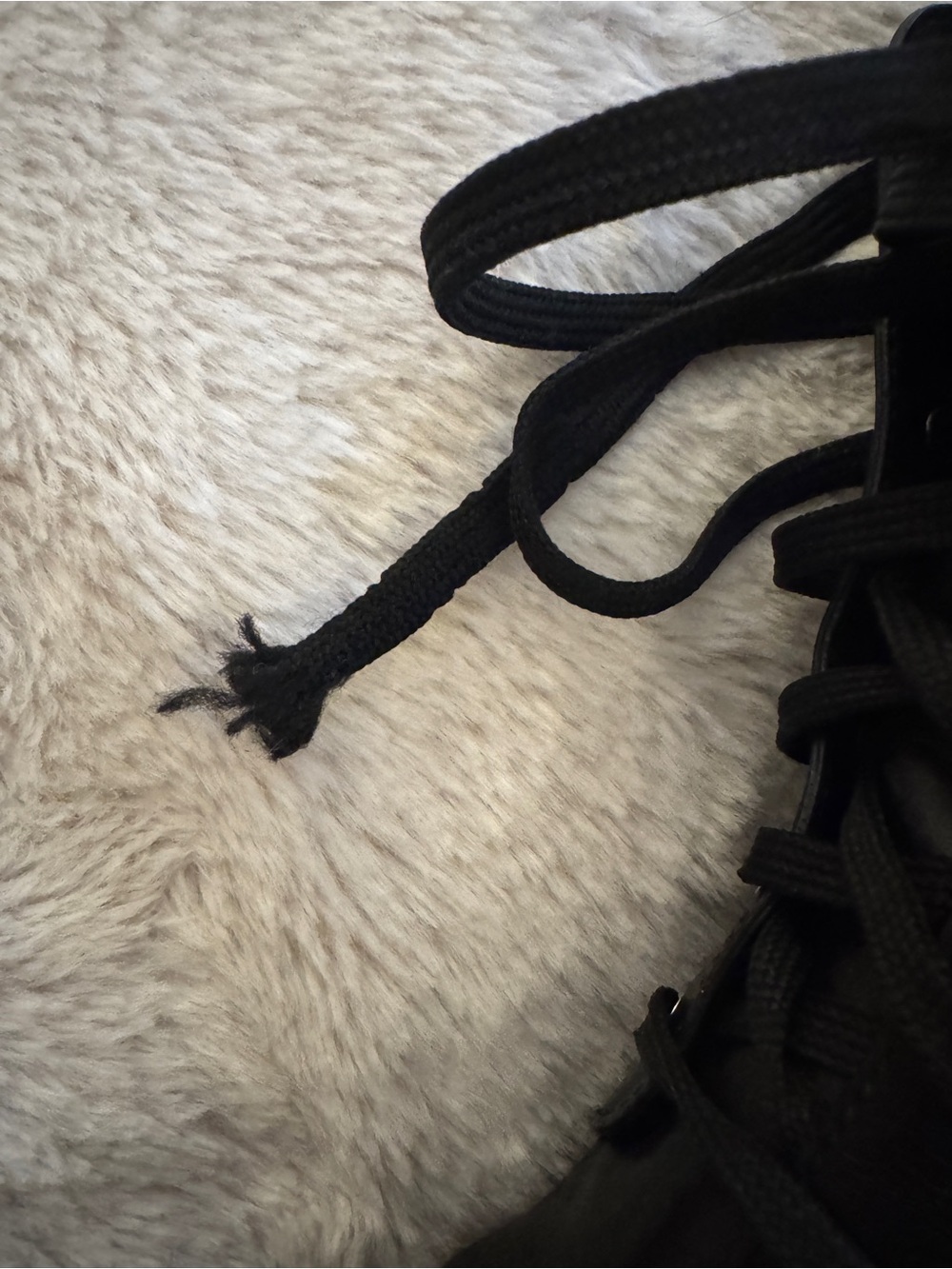 Louis Vuitton
Women's Monogram Territory Flat High Ranger Boots Leather - Picture 6 of 15